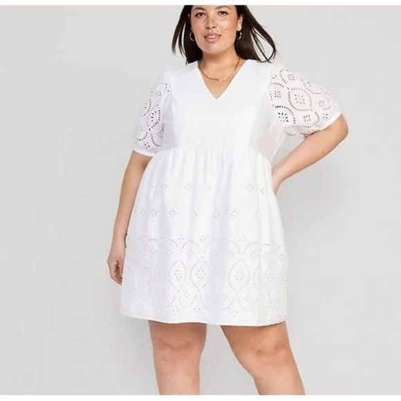 simple white wedding dress with sleeves Simple Long Sleeves Wedding Dress for Bride Lace A Line Floor Lenght Beach Bridal  Dress for Women,Ivory US2 at Amazon Women's Clothing store